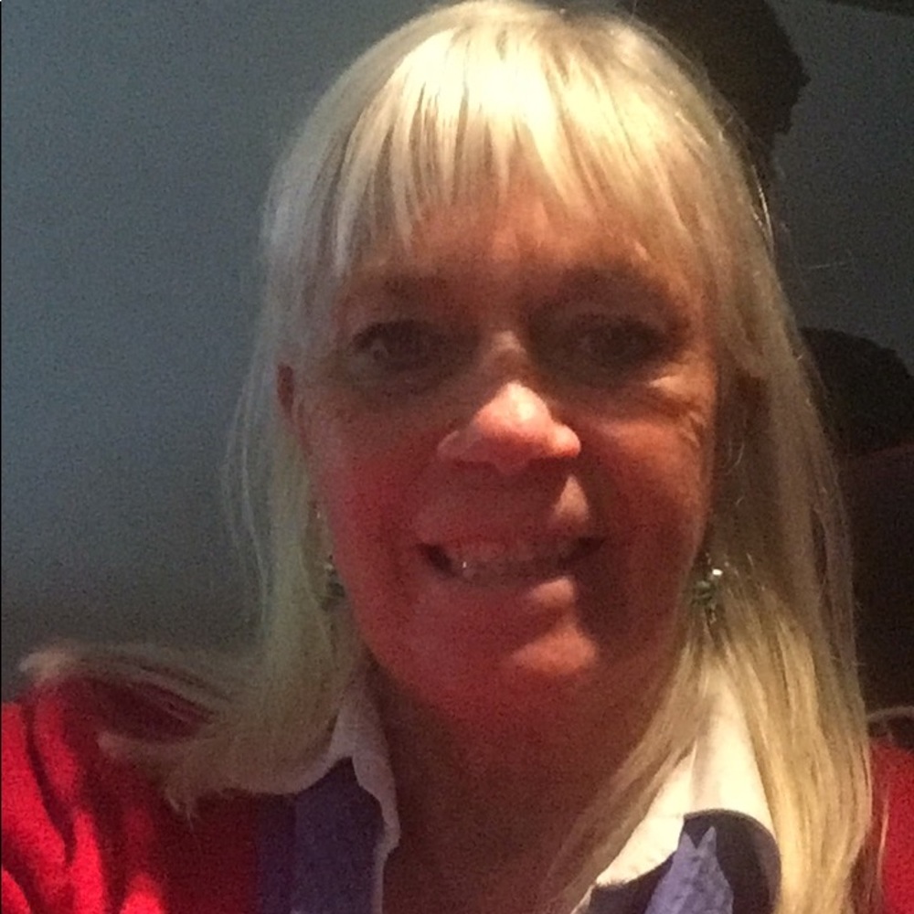 Meet your Posher, Denise